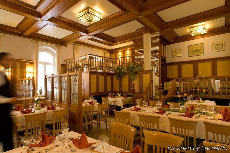 Hotel Roemischer Kaiser Трір Ресторан фото