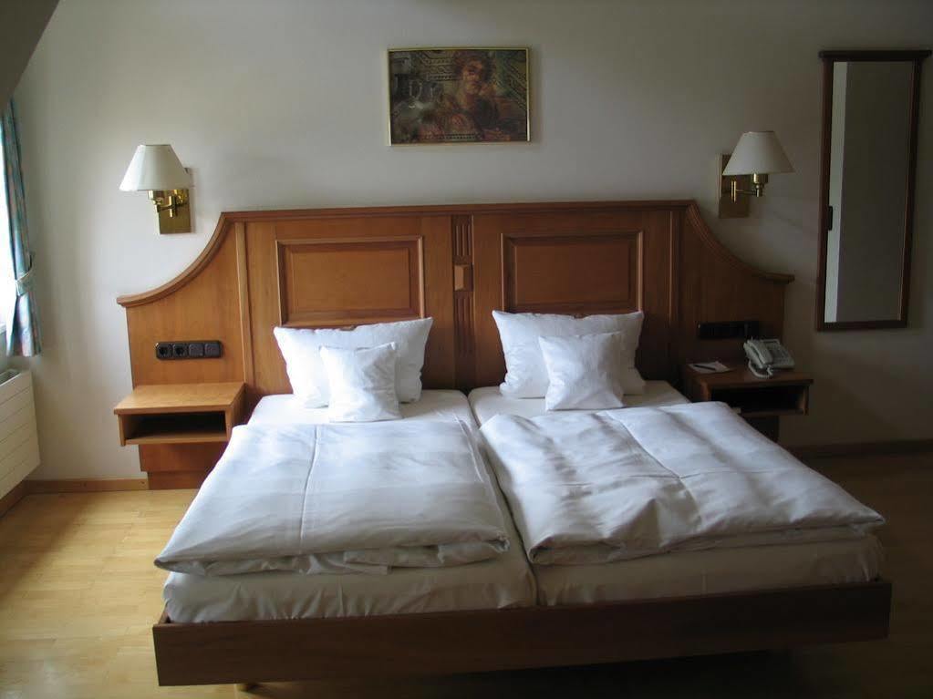 Hotel Roemischer Kaiser Трір Екстер'єр фото